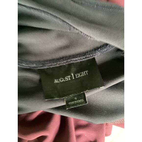 August 1 eight turtleneck sweater black/burgundy SIZE -S (W17/L23) - Picture 5 of 5